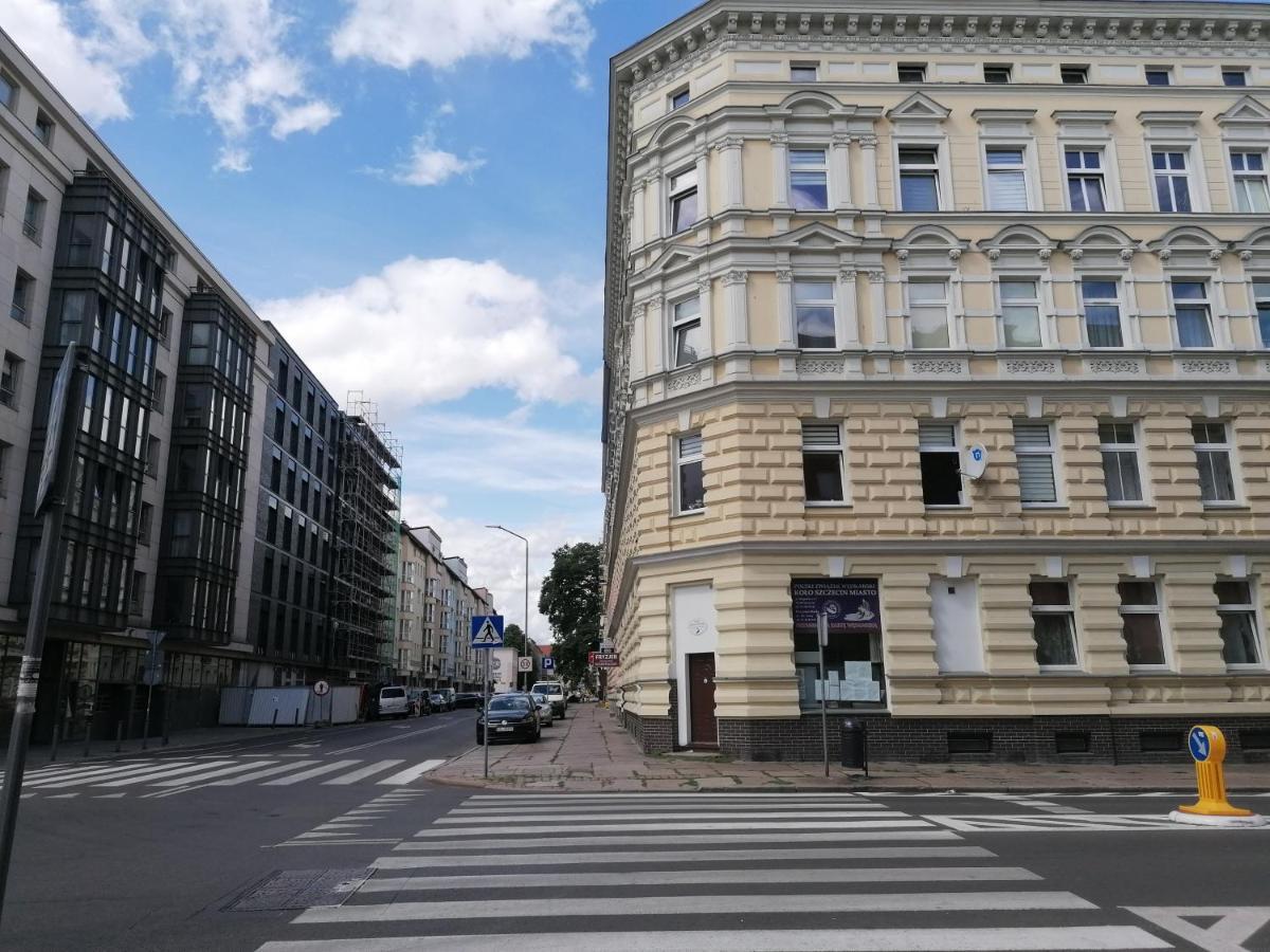 Hostel Tulip - Pokoj 7 Ze Wspolna Lazienka I Kuchnia Щецин Екстер'єр фото