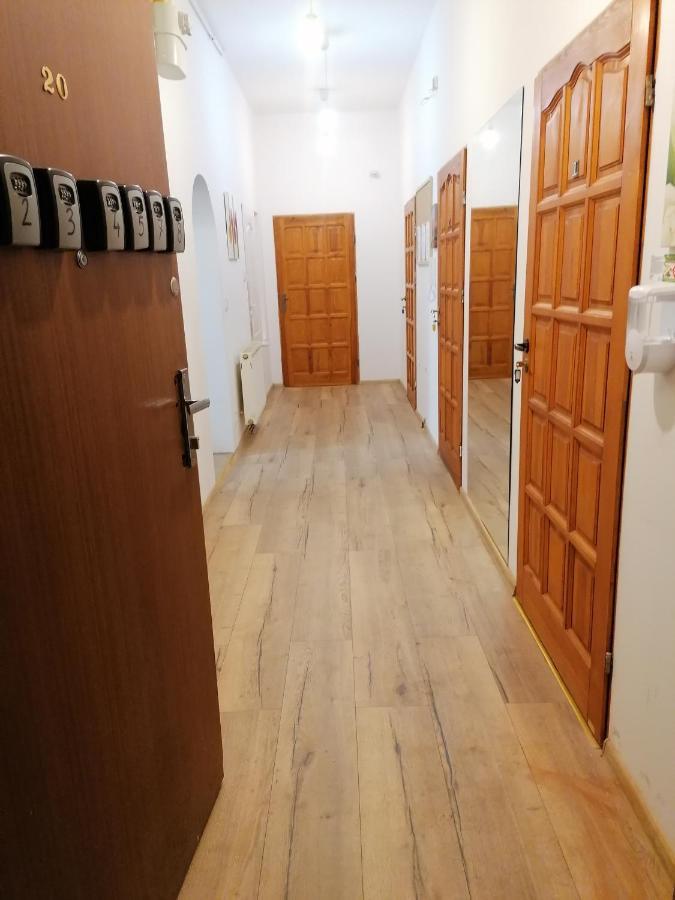 Hostel Tulip - Pokoj 7 Ze Wspolna Lazienka I Kuchnia Щецин Екстер'єр фото