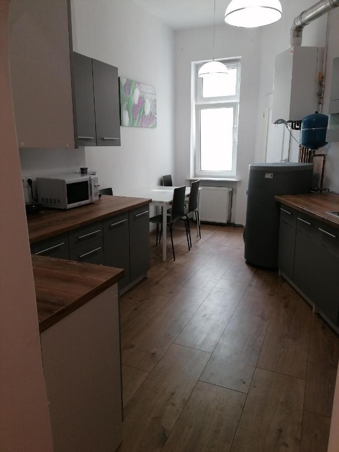 Hostel Tulip - Pokoj 7 Ze Wspolna Lazienka I Kuchnia Щецин Екстер'єр фото