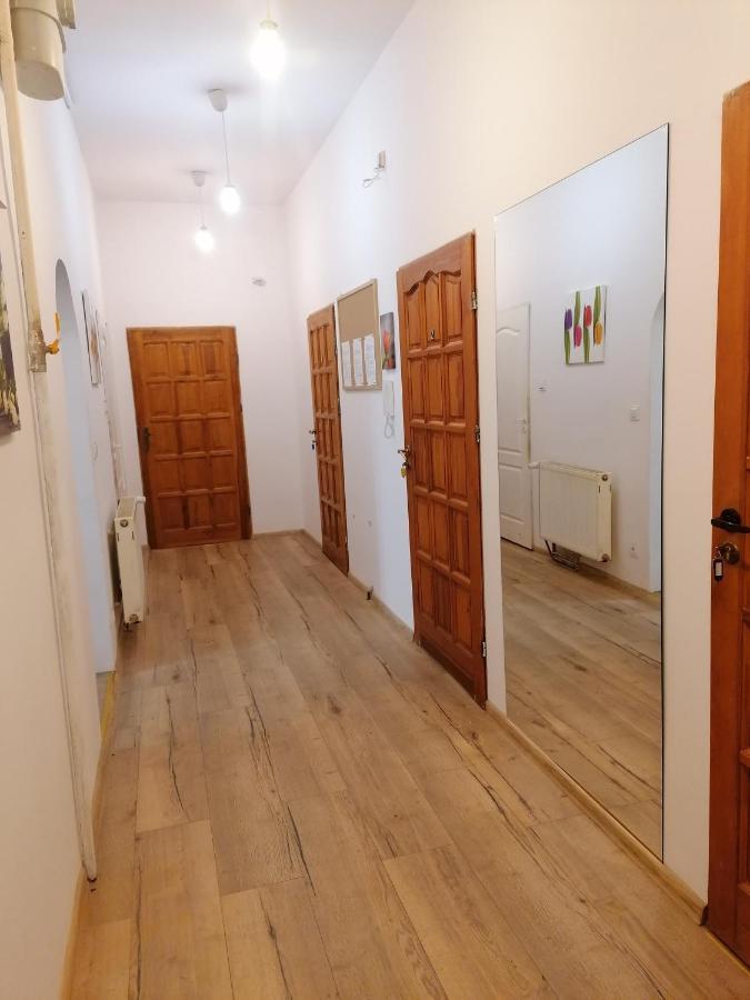 Hostel Tulip - Pokoj 7 Ze Wspolna Lazienka I Kuchnia Щецин Екстер'єр фото